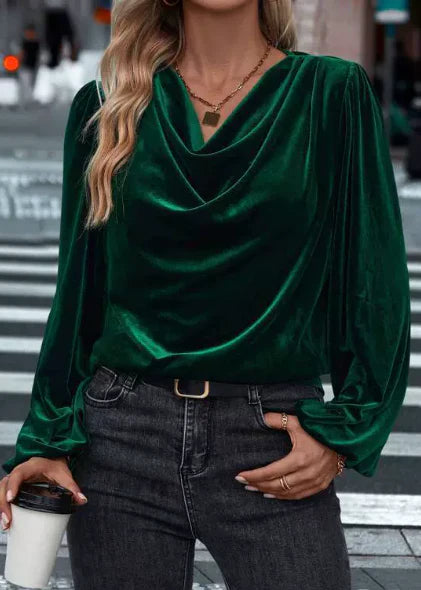 Ilyana – Aksamitna bluzka z długim rękawem i drapowanym kołnierzem